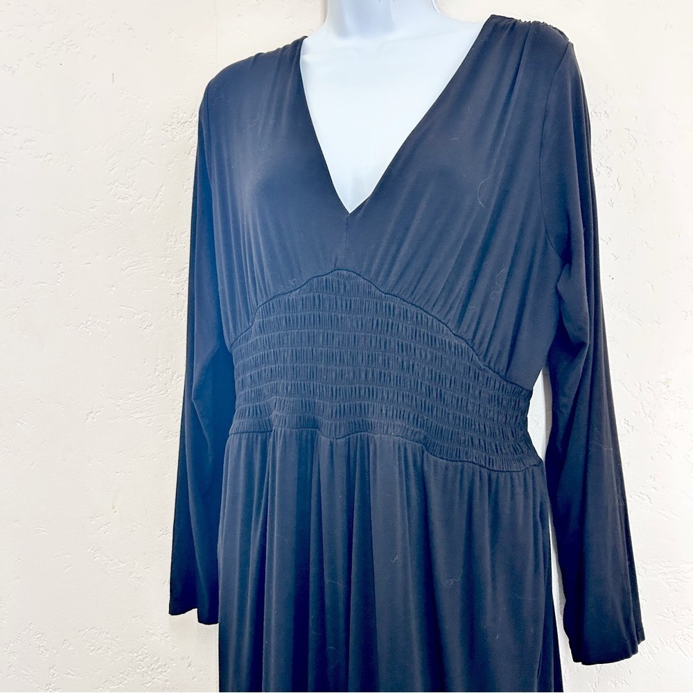 Old Navy Waist-Defined V-Neck Jumpsuit Black Size L Wide Leg Witchy - Picture 6 of 11